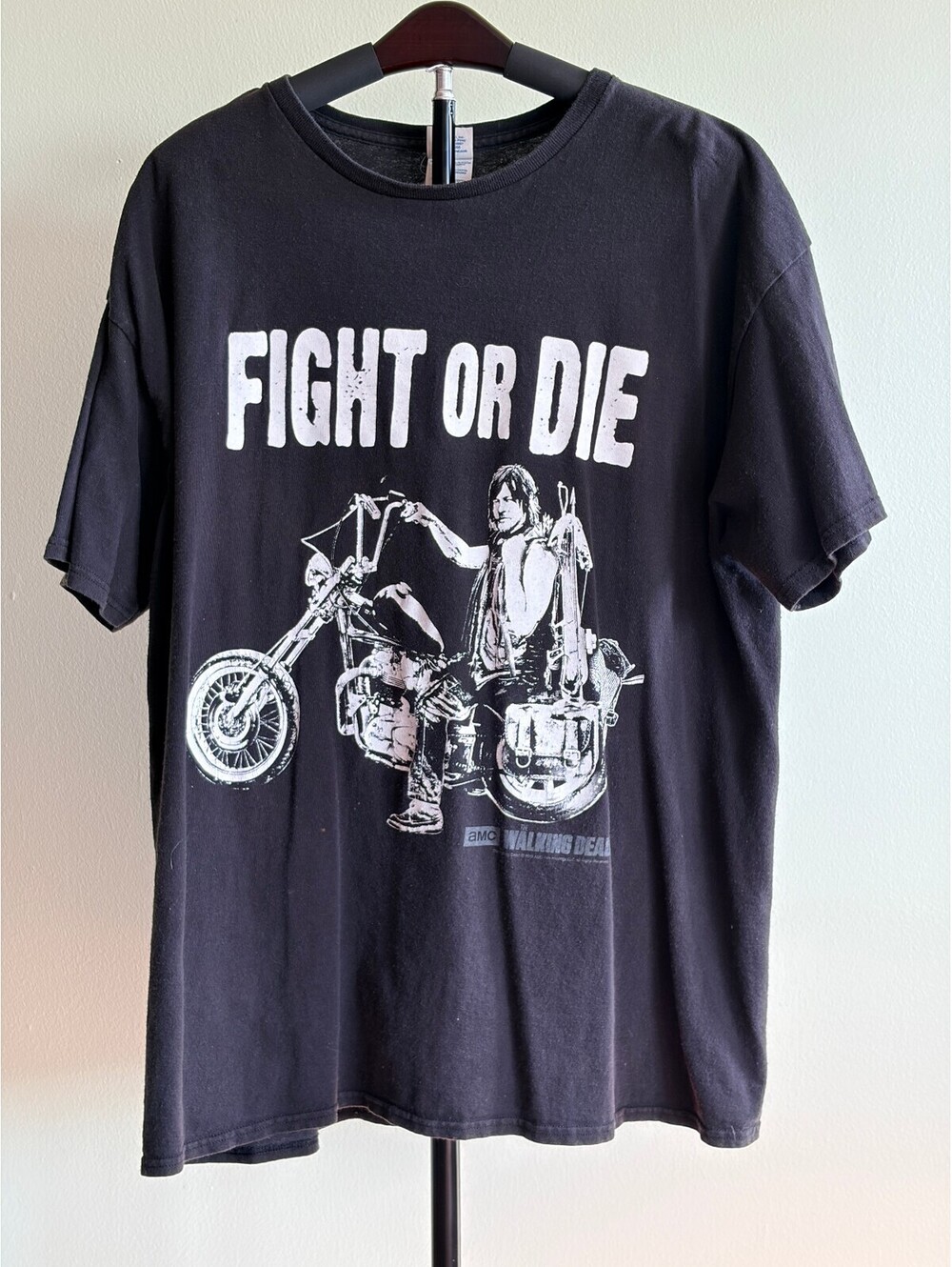 2013 The Walking Dead Daryl Dixon Fight or Die T-Shirt XL Delta AMC